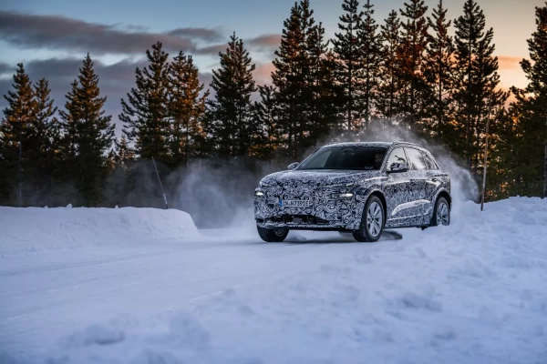 2025 Audi Q6 E-Tron mit 100 kWh-Batterie  