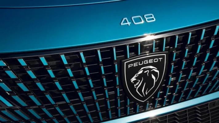 Neuer Peugeot 408 mit Plug-in-Hybridantrieb