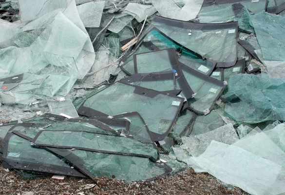 Audi recycelt beschädigtes Glas und verwendet es für neue Produkte