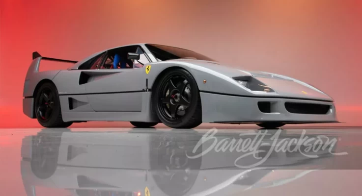 Dieser nardo-graue Ferrari F40 wurde gerade für 2,75 Millionen Dollar verkauft