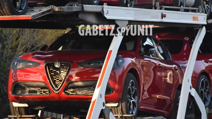 Spionagefotos des Alfa Romeo Stelvio Estrema 2023 veröffentlicht